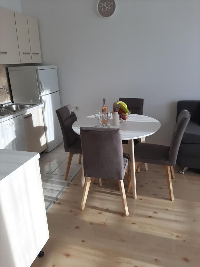 Sunshine Apartment Sovlje Tribalj Buitenkant foto
