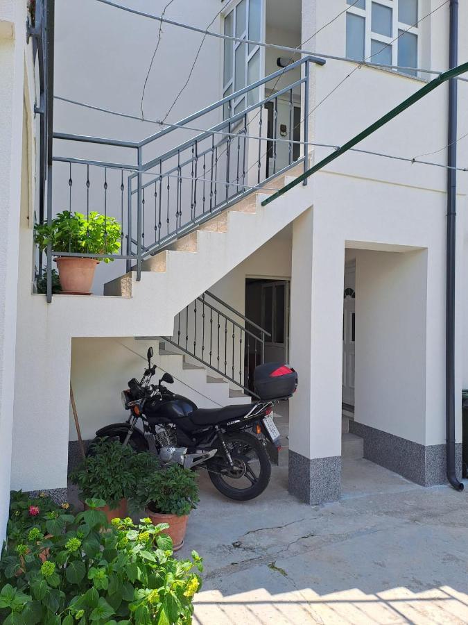 Sunshine Apartment Sovlje Tribalj Buitenkant foto